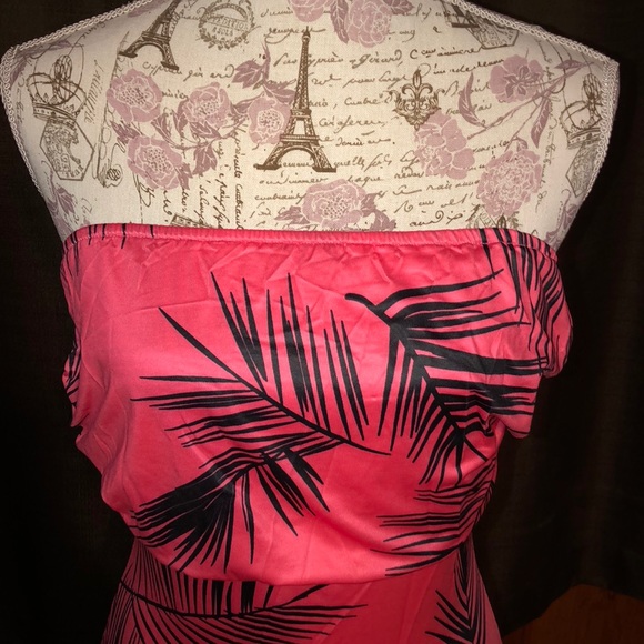 Long dress- Strapless Sz Med - Picture 3 of 3